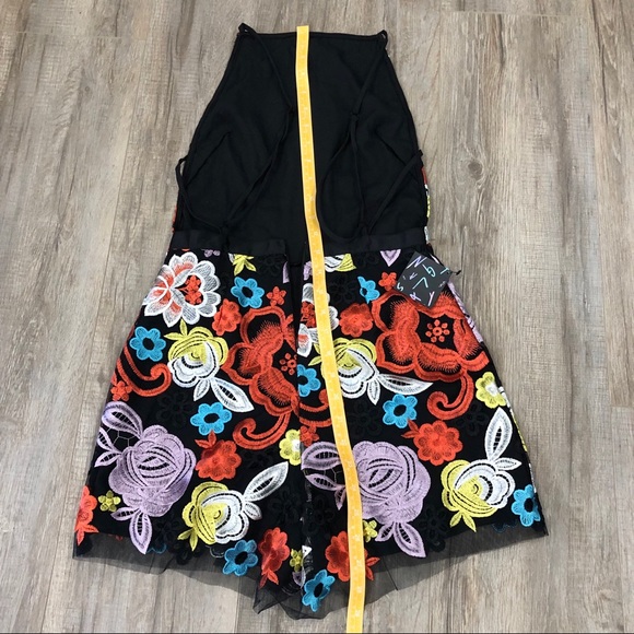 🚫sold🚫Rosanna lace Romper - Picture 8 of 8